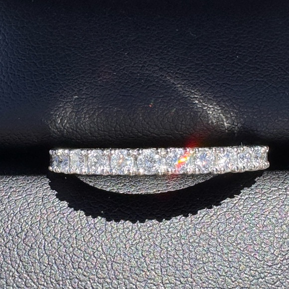 Genuine ✅ 14k WG 1.40 ctw Full French Pave Diamond Eternity Ring Size 9✨ - Picture 3 of 17